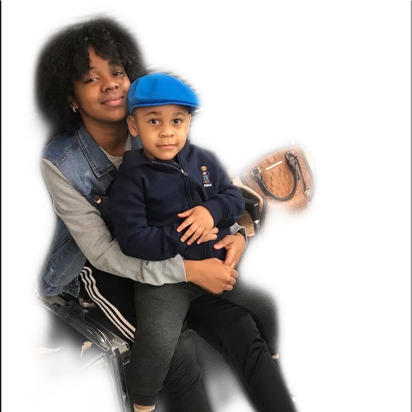 Meet your Posher, Katherlyn - Picture 2 of 8